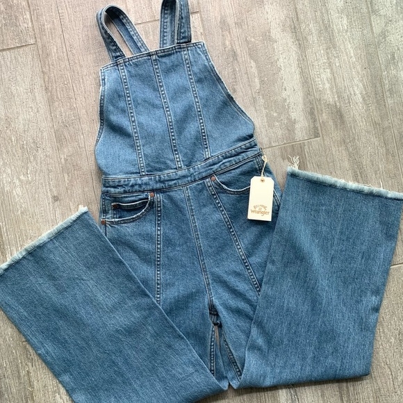 π₯π₯BILLABONG - WESTERN SUN JUMPSUITπ₯π₯ - Picture 3 of 12